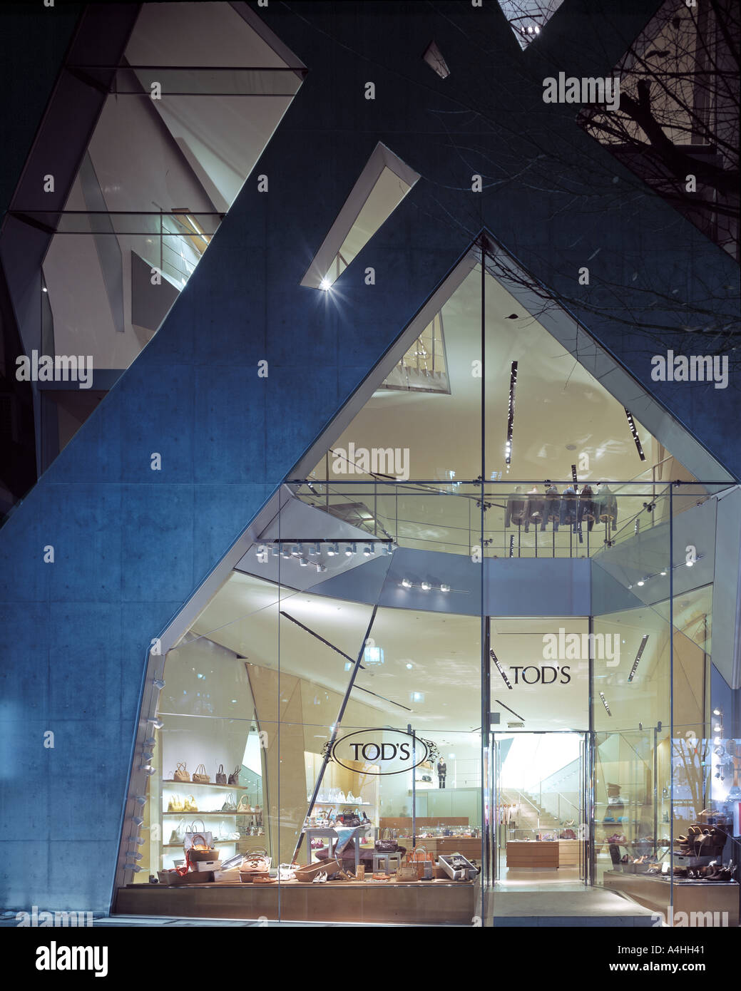 Tod s store hi-res stock photography and images - Alamy