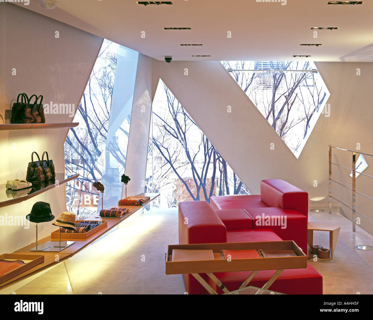 Tod s store hi-res stock photography and images - Alamy