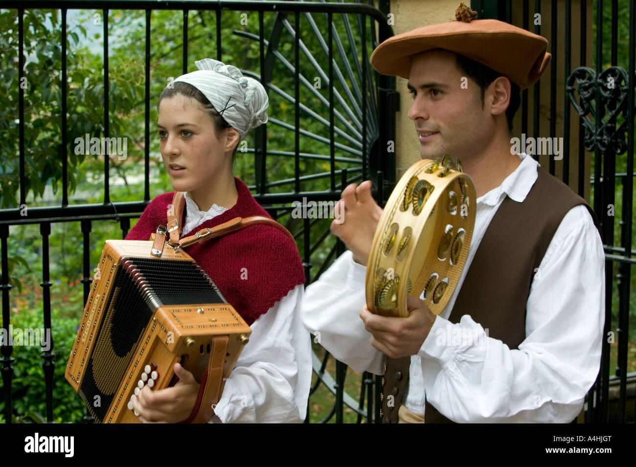 Basque couple playing accordion and tambourine, Our Lady of Begoña Festival, 15 August 06
