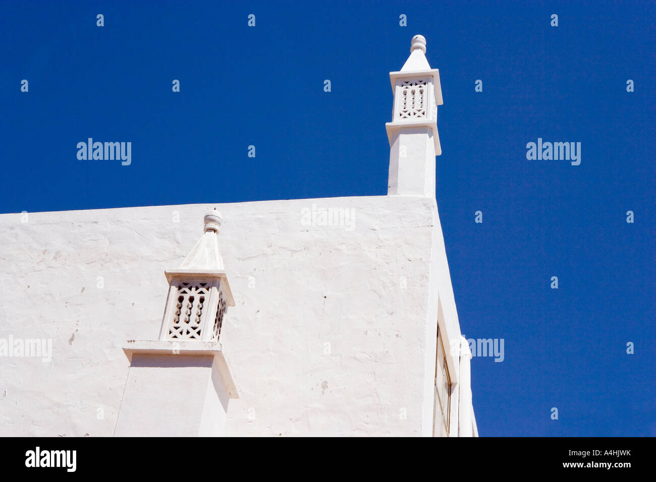 White building hi-res stock photography and images - Alamy