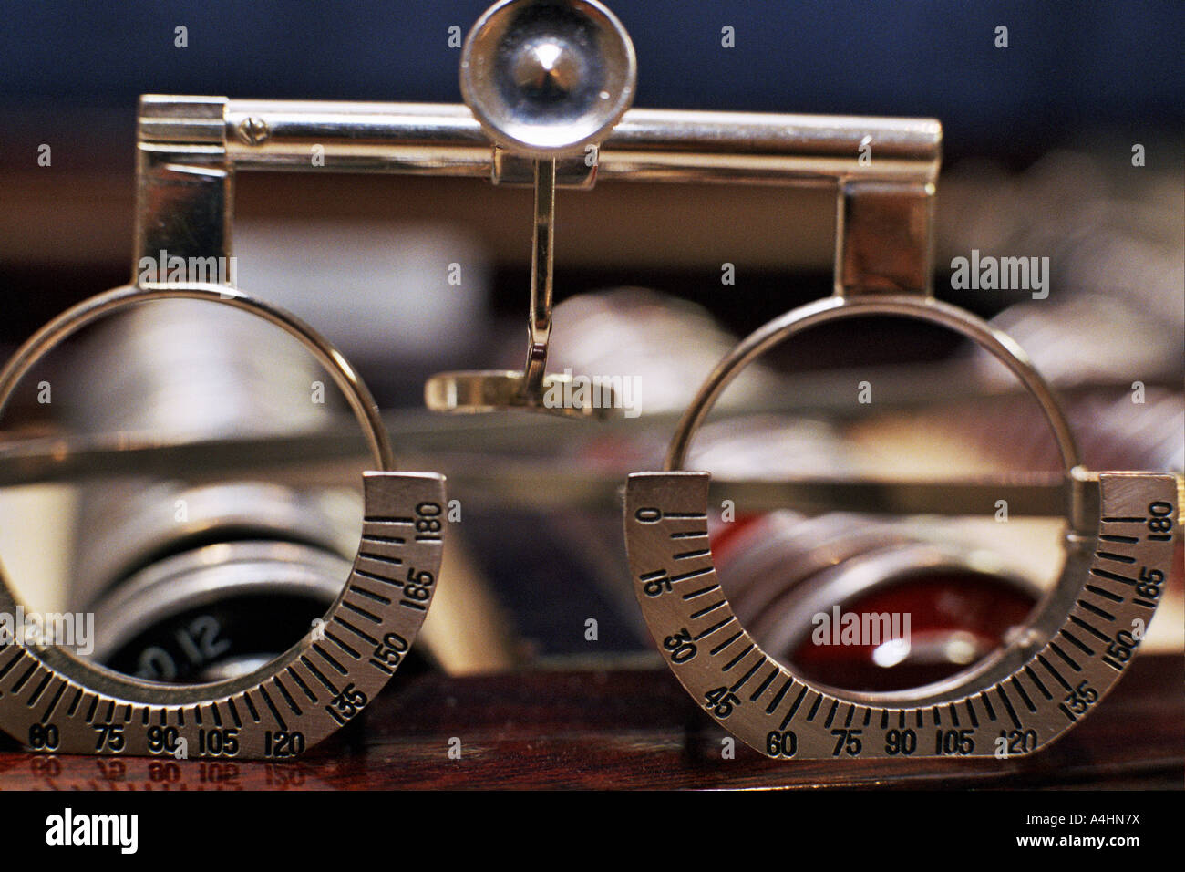 Optometric instrument hires stock photography and images Alamy