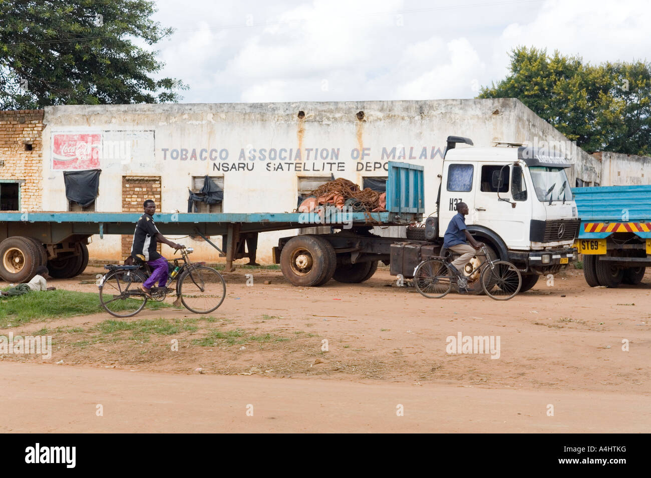 Tobacco Association of Malawi (TAMA) depot at Nsaru (Nsalu), Malawi, Africa  Stock Photo