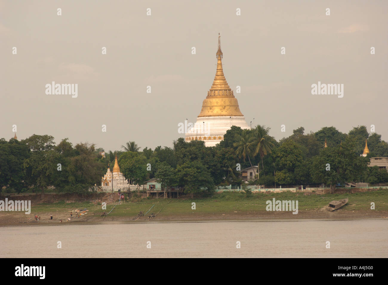Irrawaddy R Myanmar Irrawaddy River Stock Photo - Alamy