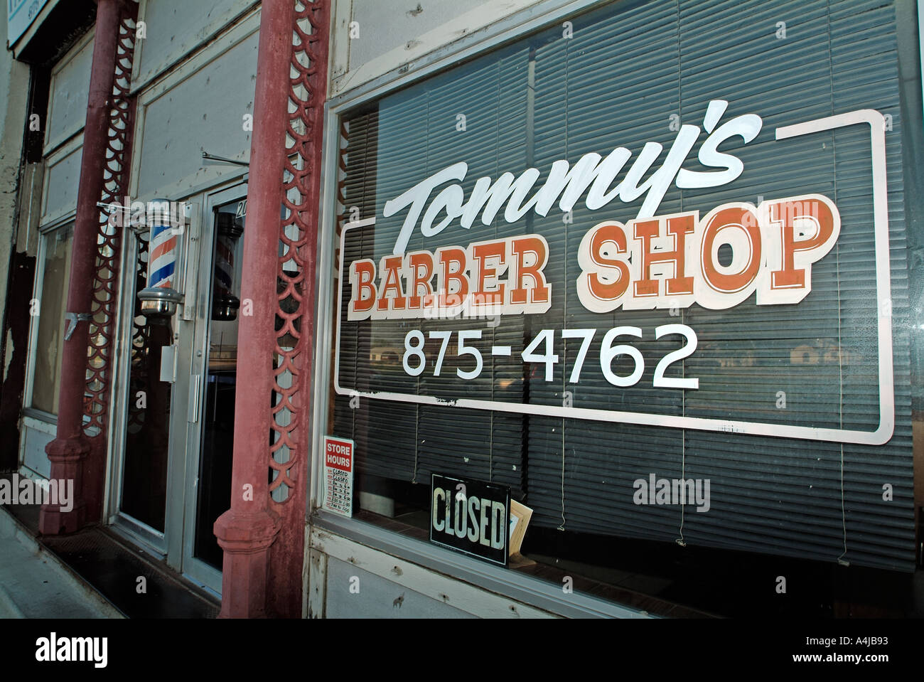 Barber shop in Ennis, Texas Stock Photo - Alamy