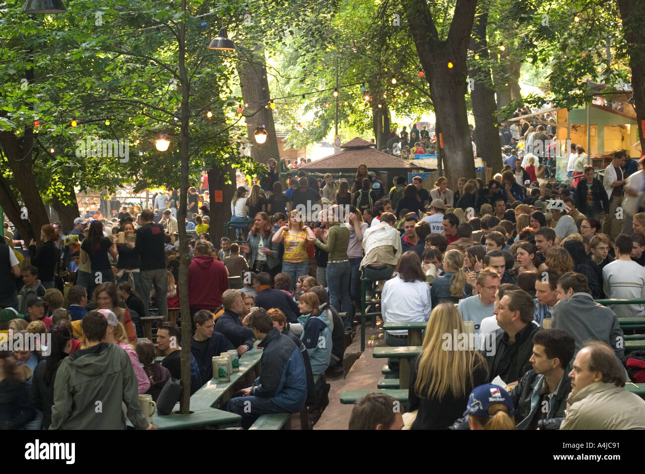 Bergkirchweih erlangen beer festival hires stock photography and