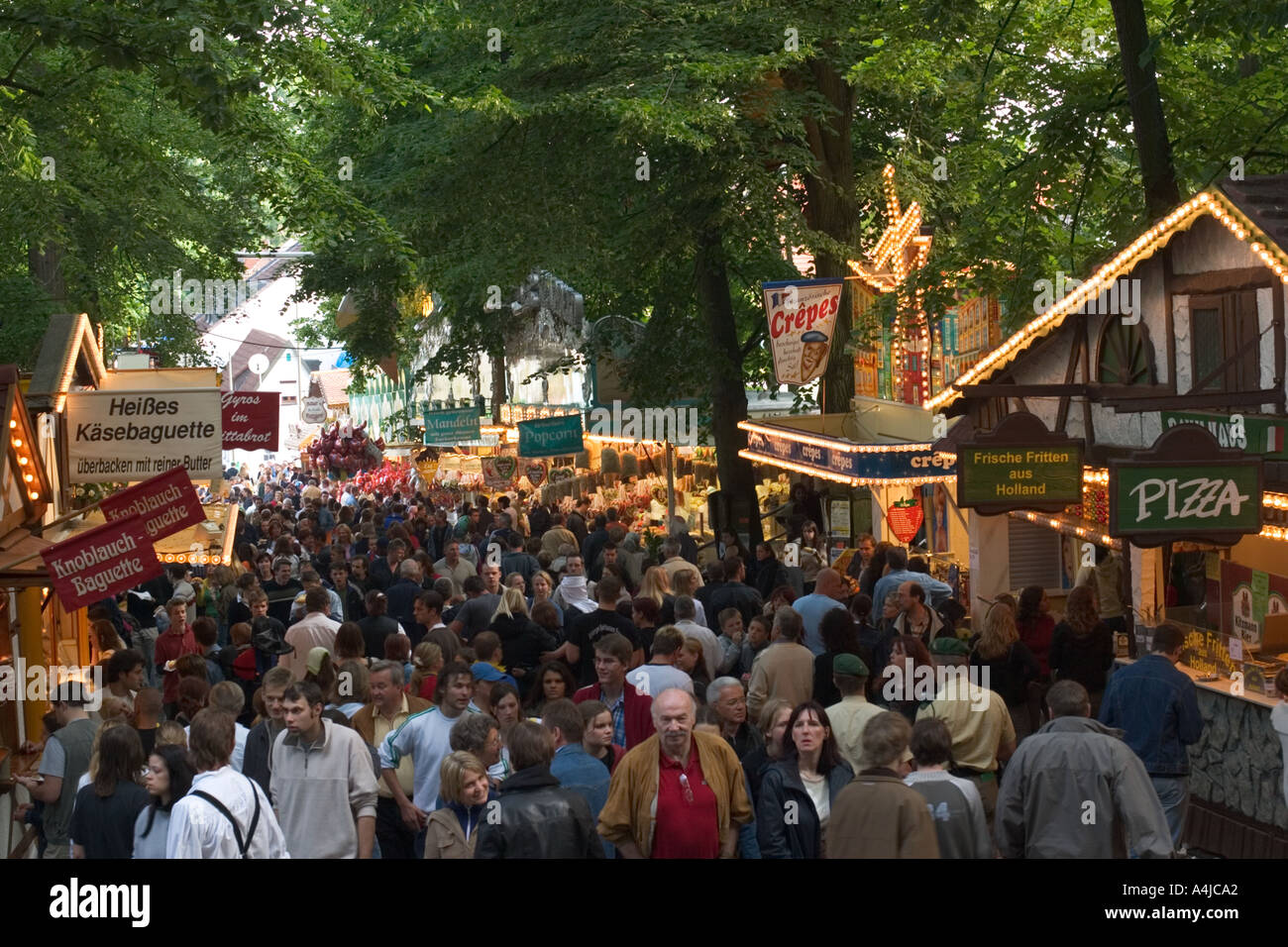 Bergkirchweih erlangen beer festival hires stock photography and