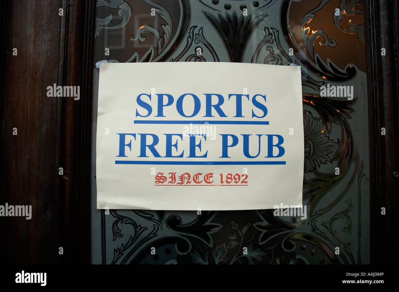 Sign on the window of The Salisbury pub, London, UK Stock Photo