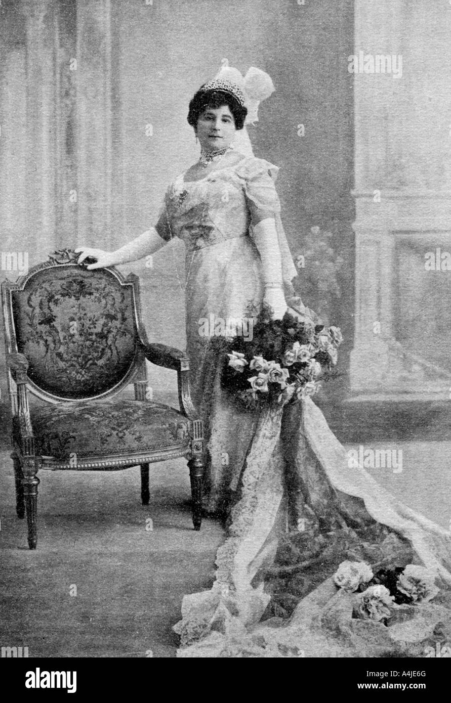 Baroness Orczy, British novelist, playwright and artist of Hungarian origin, 1913.Artist: Bassano Studio Stock Photo