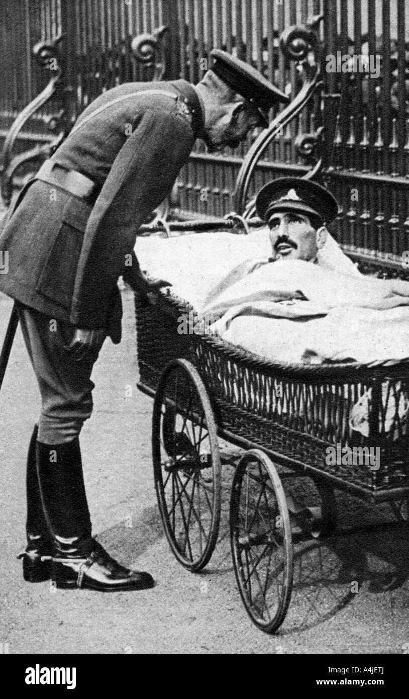 George V with a wounded soldier, 7th Battalion Sherwood Foresters, March 1918. Artist: Unknown Stock Photo