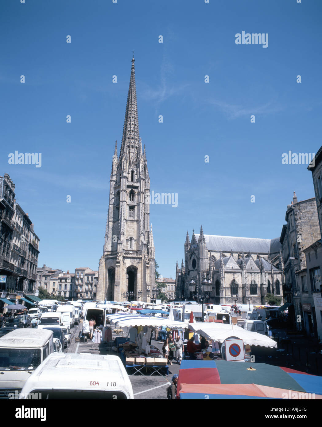 Street Market, Place Duburg, Bordeaux, Gironde. Aquitaine, France Stock Photo