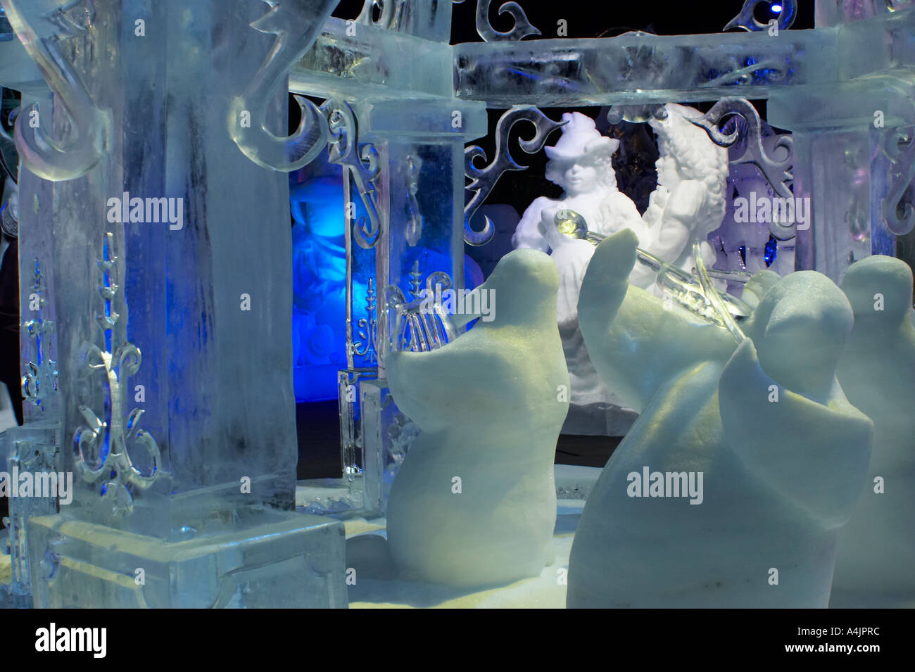 Ice sculptures in Hamburg Stock Photo - Alamy