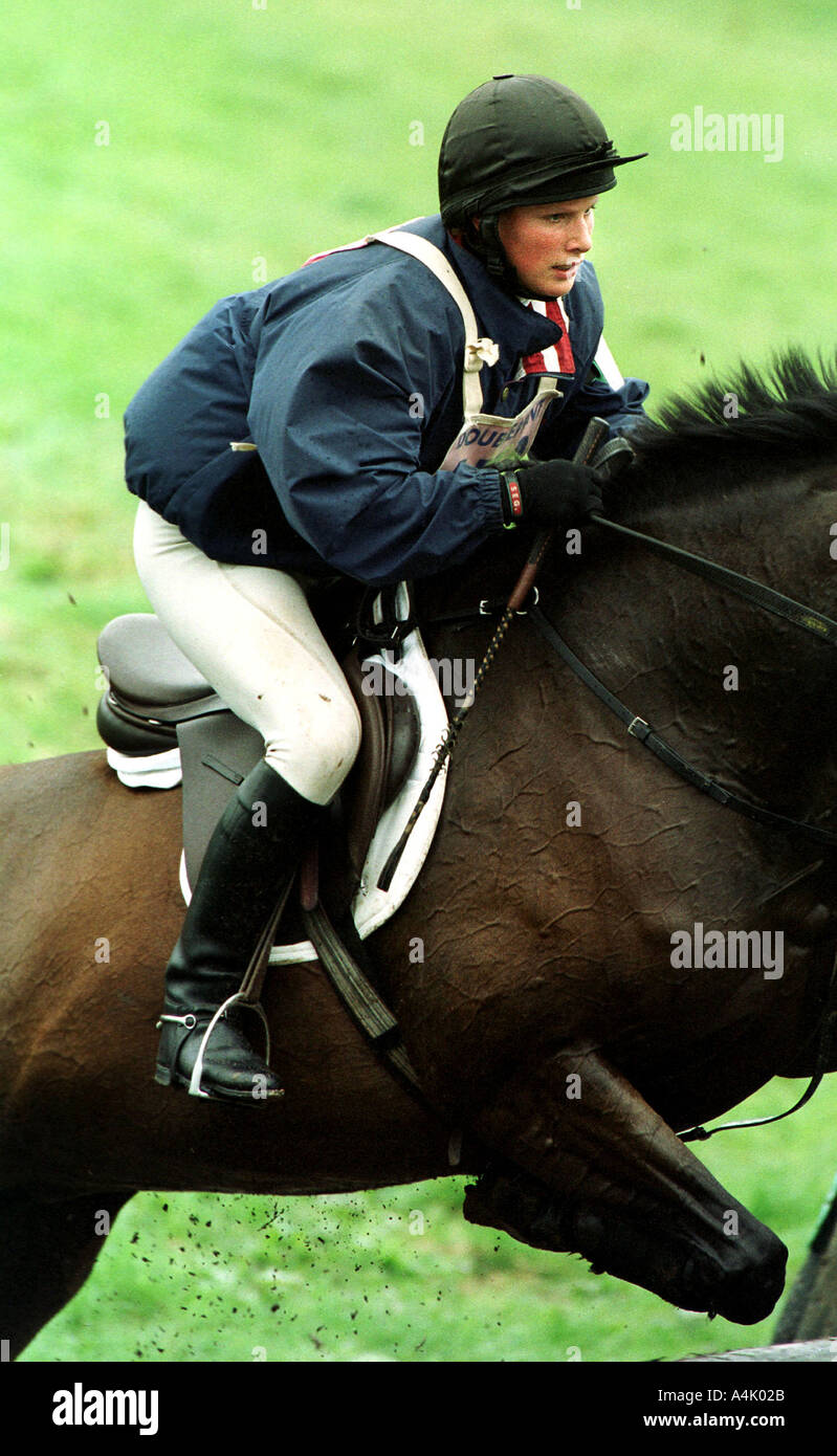 ZARA PHILLIPS JUMPS THE LAND ROVER STEPS ON HER HORSE FRENCH WILLOW DURING THE CROSS COUNTRY PHASE OF A ONE DAY HORSE TRIALS AT Stock Photo