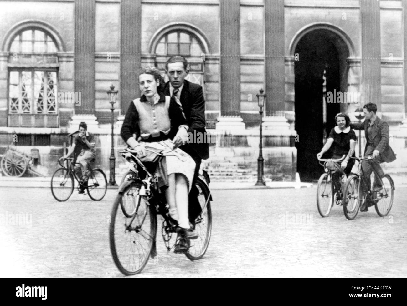 1940 woman bicycle hi-res stock photography and images - Alamy