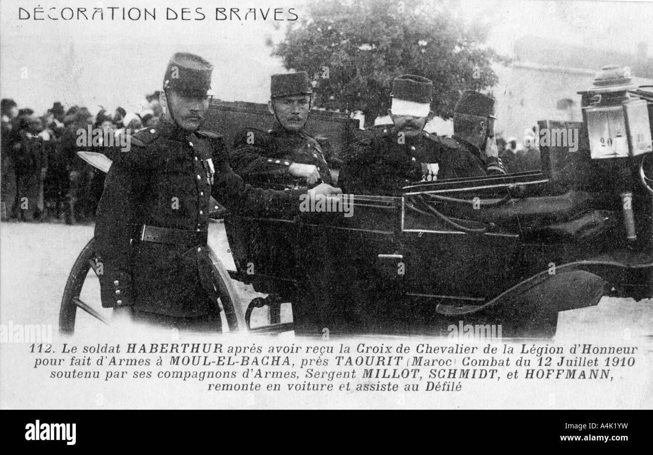 @1910 photo motocyclette avec soldats @1910 photo motocyclette avec soldats