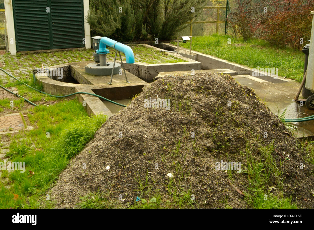 grit removal in a wastewater treatment works Stock Photo Alamy