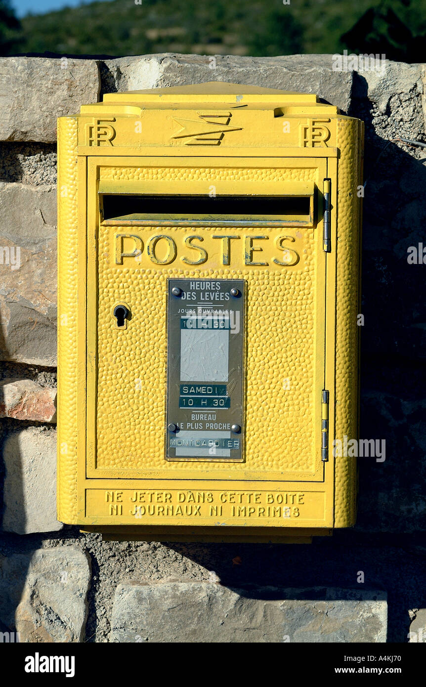 Box postale hi-res stock photography and images - Alamy