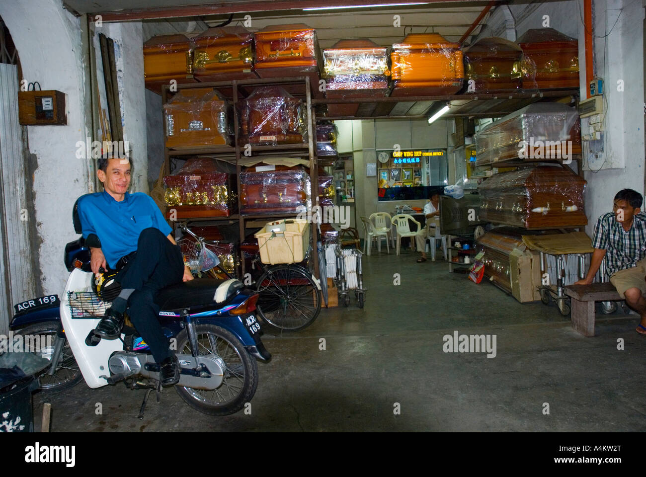 Malaysia chinese funeral hi-res stock photography and images - Alamy