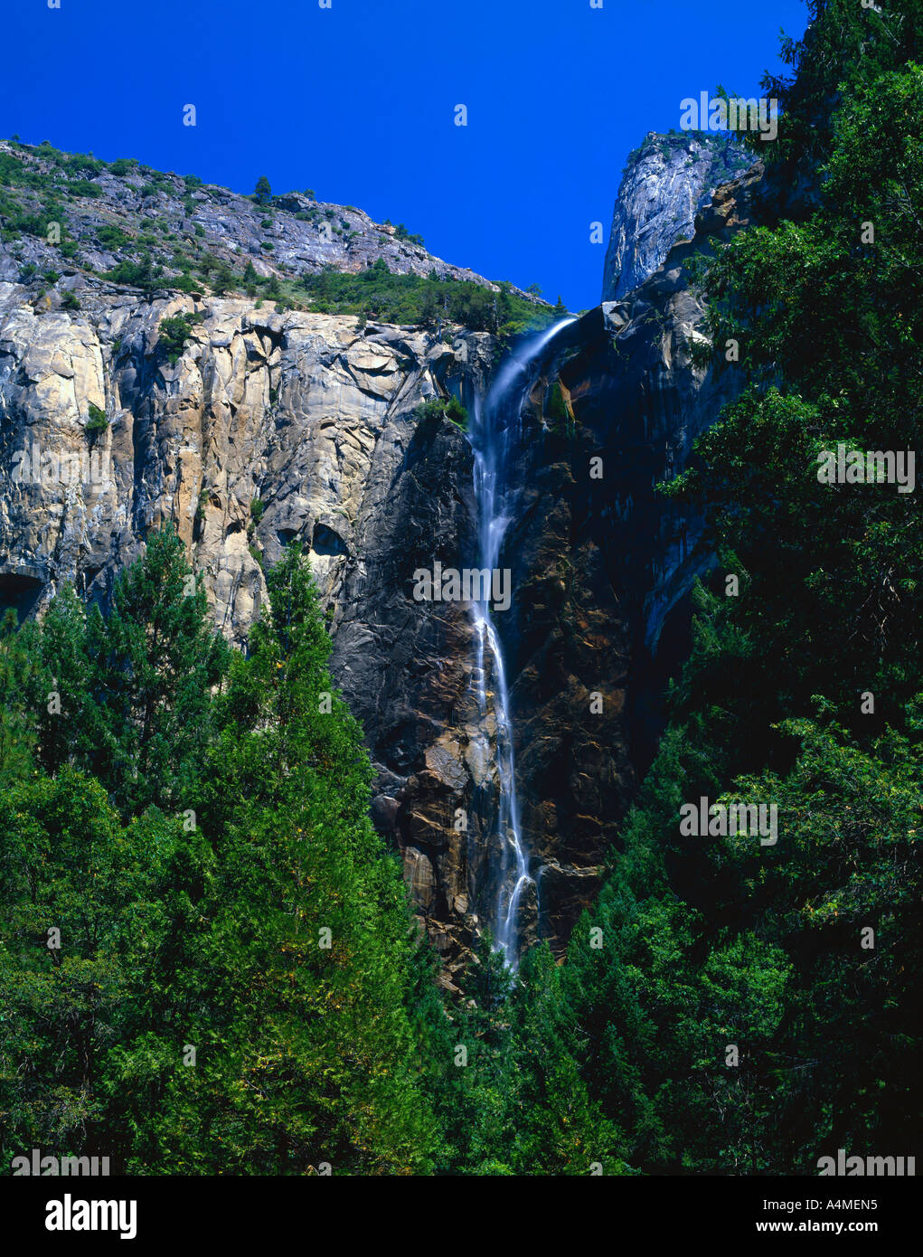Bridal Veil Falls Yosemite National Park Stock Photo Alamy