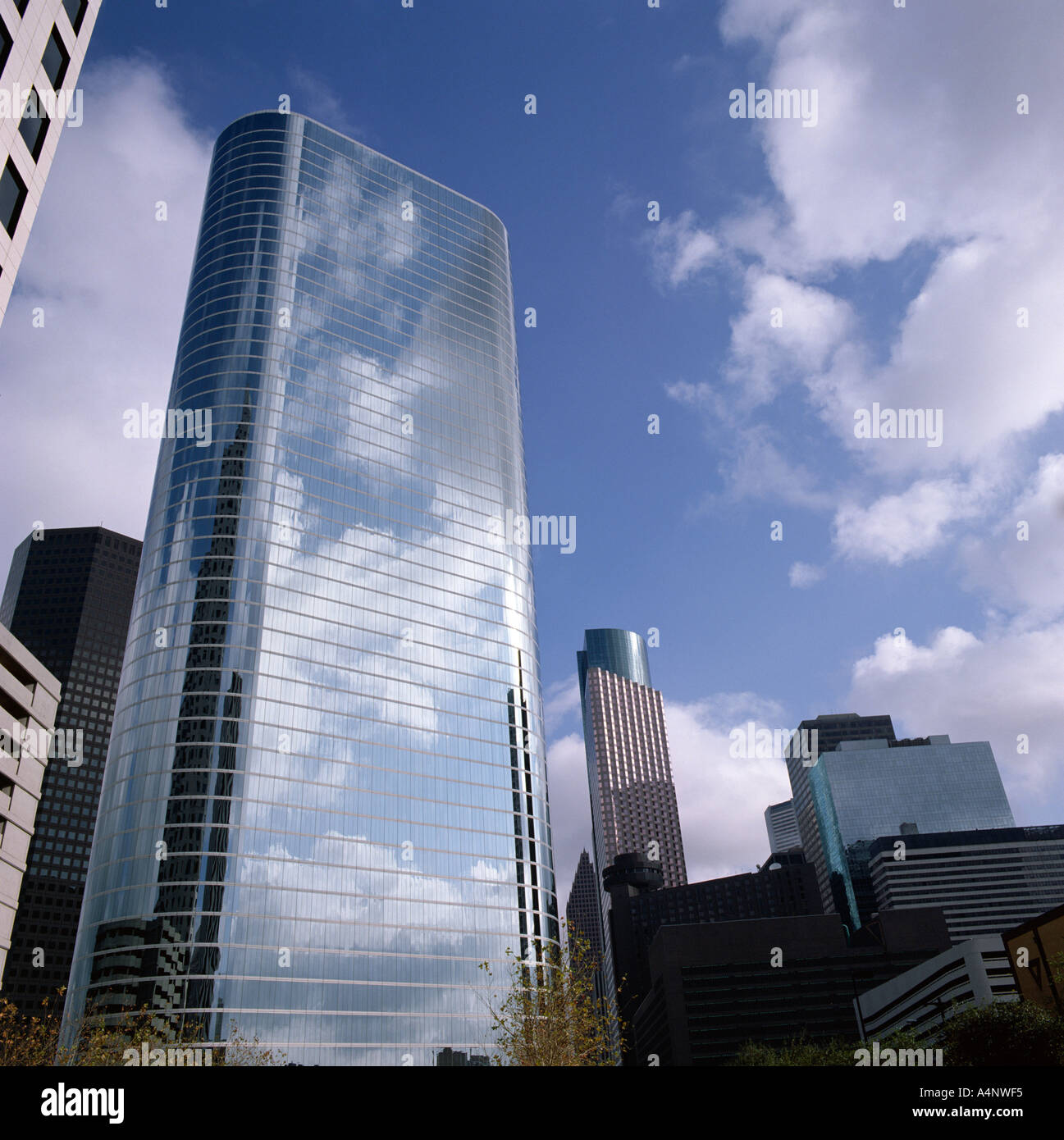 Enron building hi-res stock photography and images - Alamy