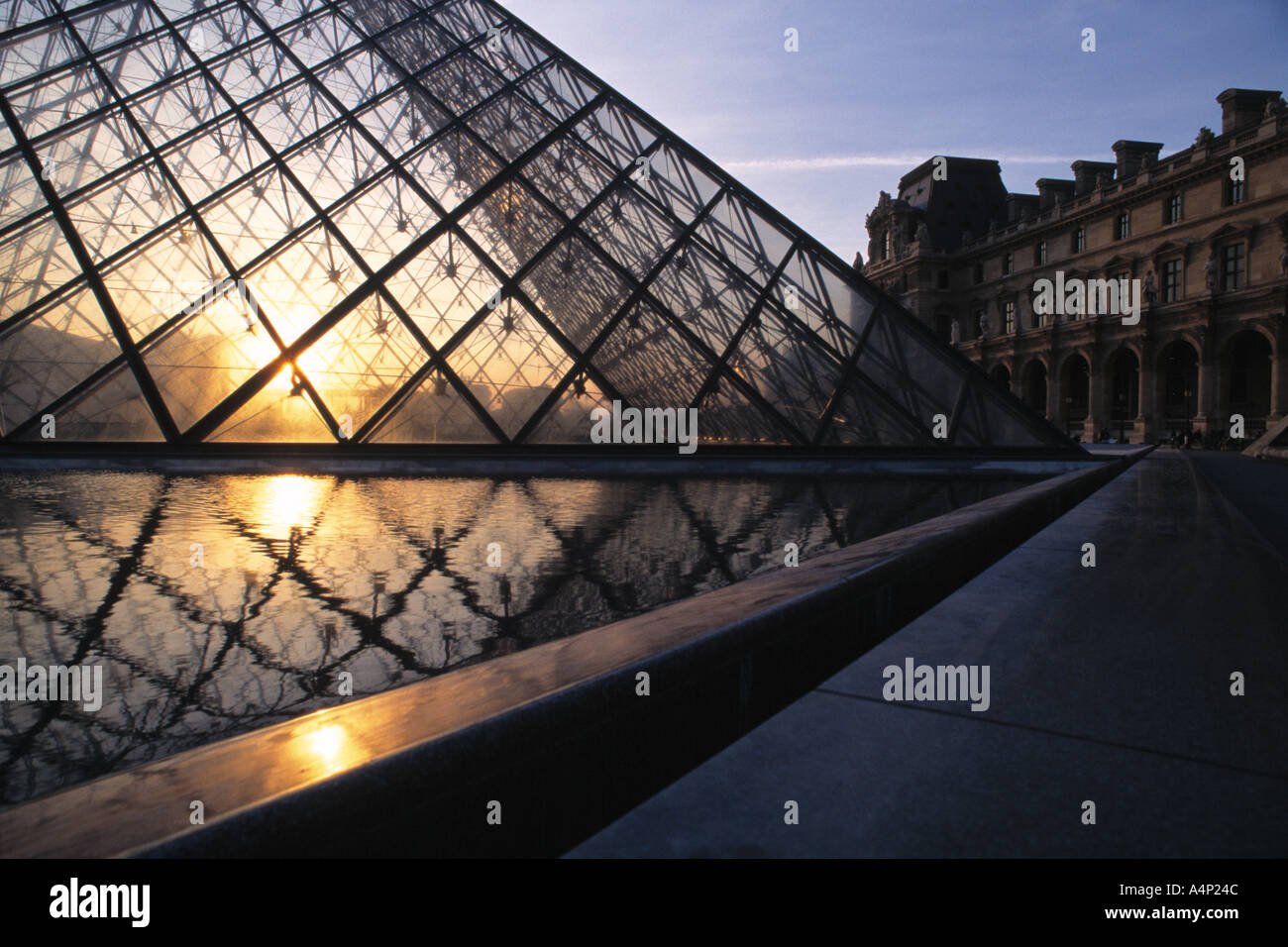 Pyramid Core Pyramid core hi-res stock photography and images - Alamy