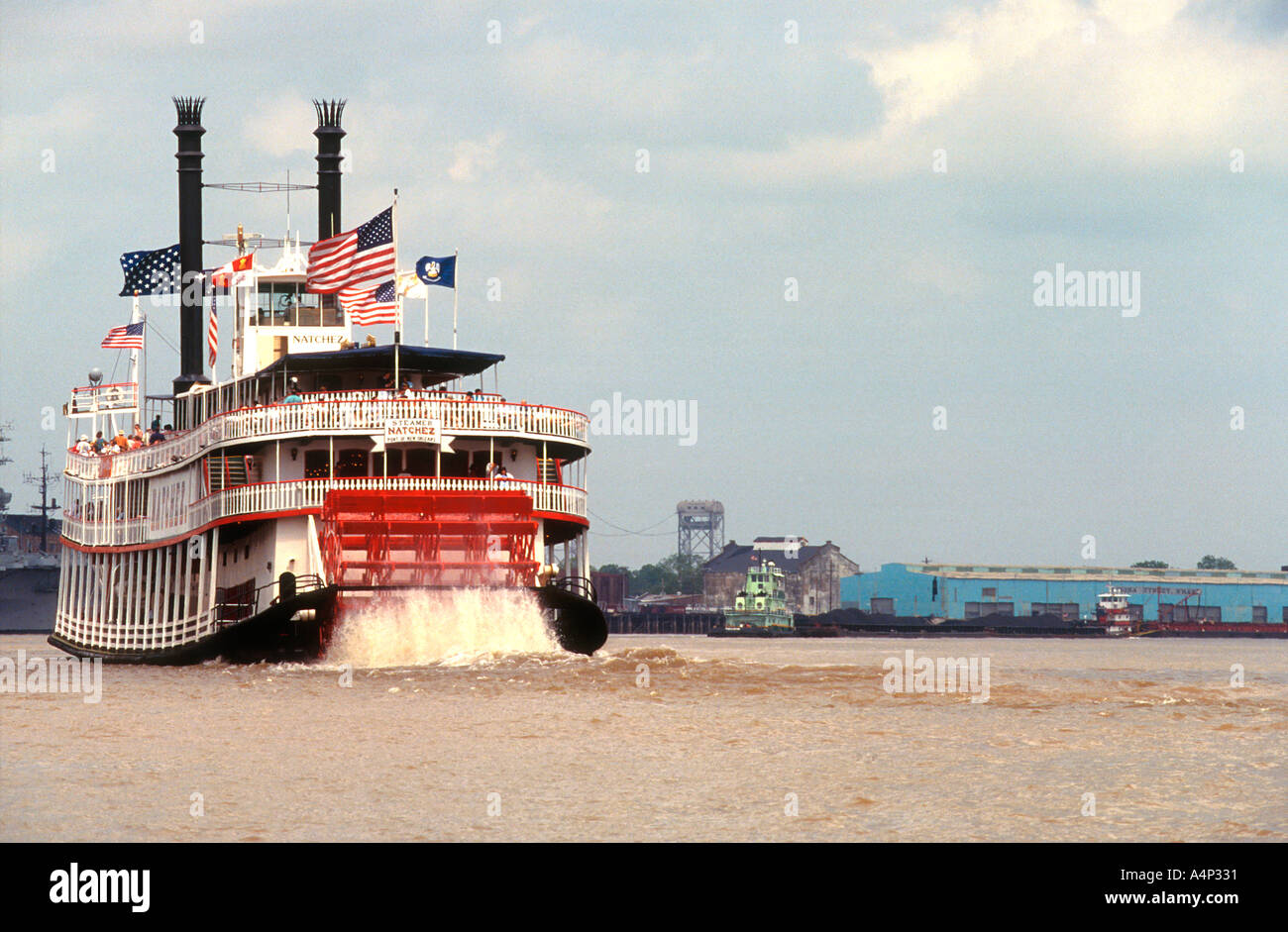 https://c8.alamy.com/comp/A4P331/natchez-refurbished-old-time-mississippi-riverboat-steamer-new-orleans-A4P331.jpg