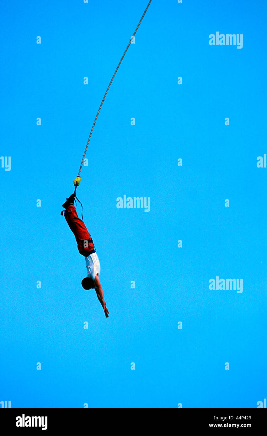 Bungy jump uk hires stock photography and images Alamy