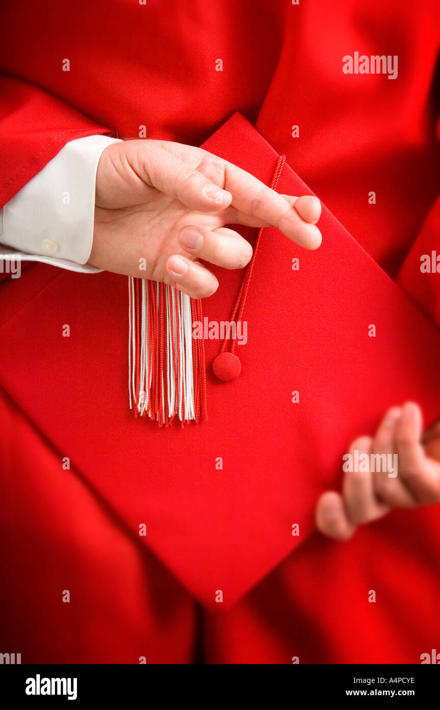 Crossing fingers college hi-res stock photography and images - Alamy