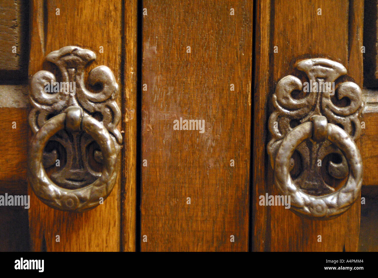 Traditional antique auction furniturehouses hires stock photography