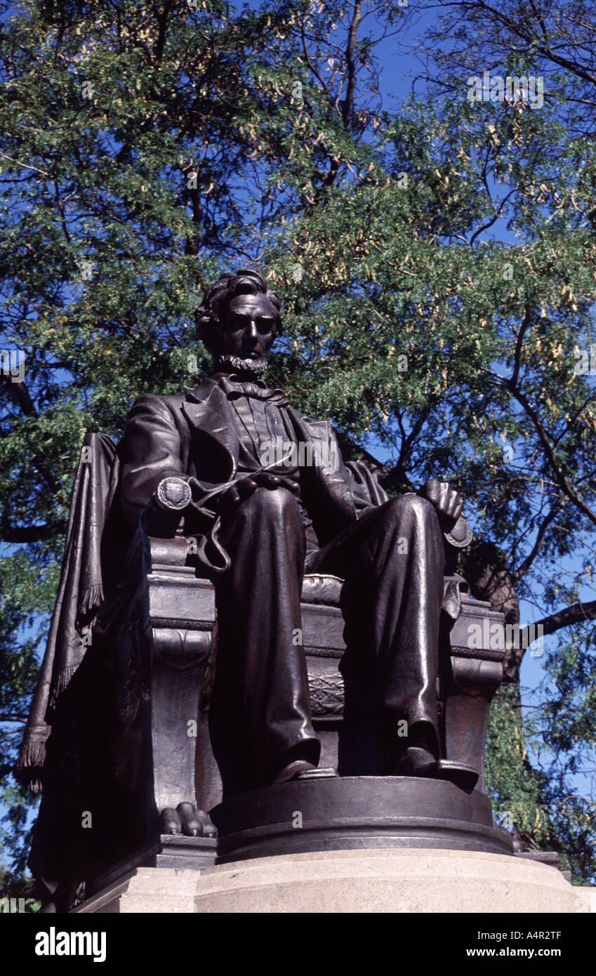 Lincoln statue, Chicago, USA Stock Photo Alamy