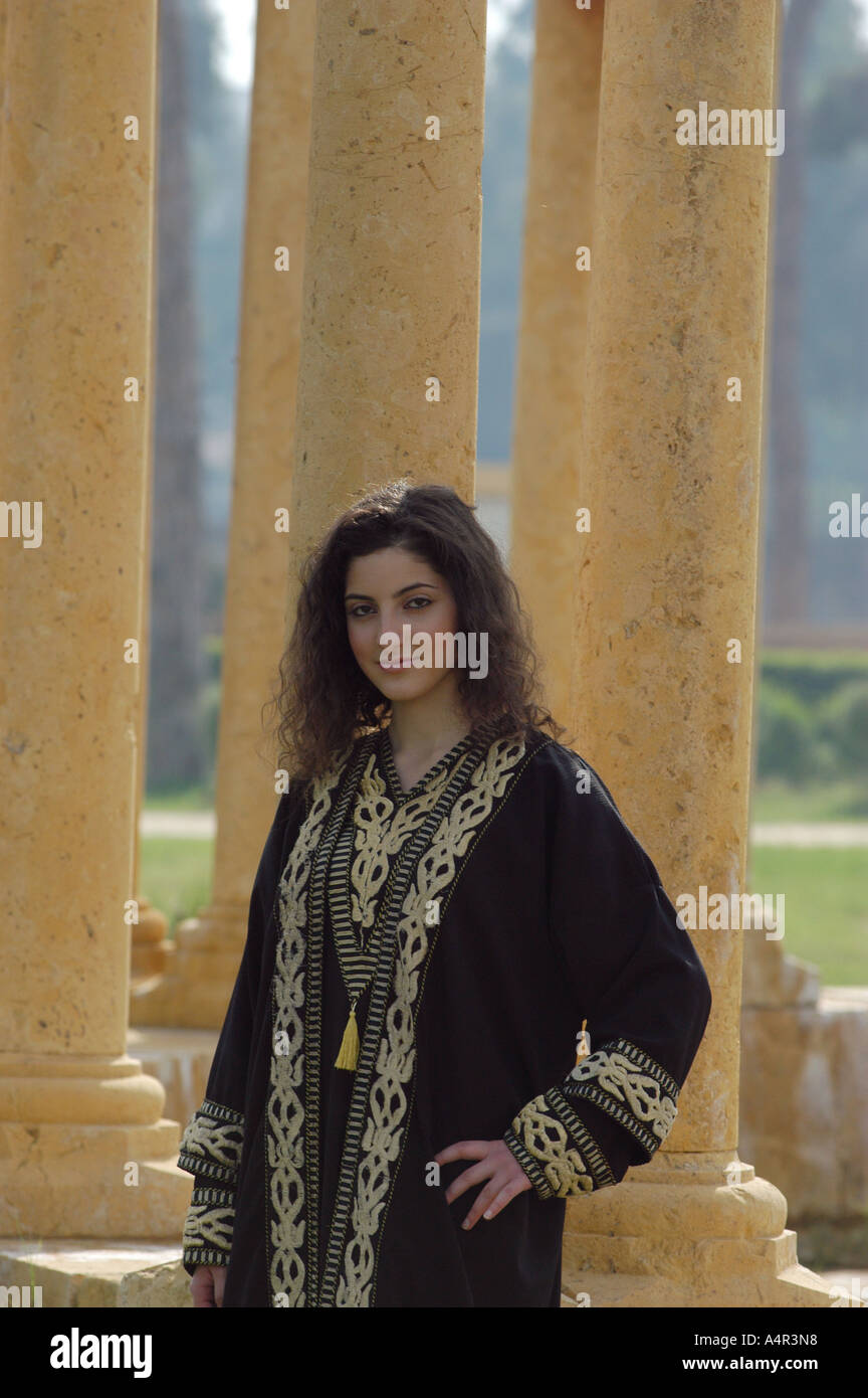 Typical Arab Typical arabian cloth hi-res stock photography and images - Alamy