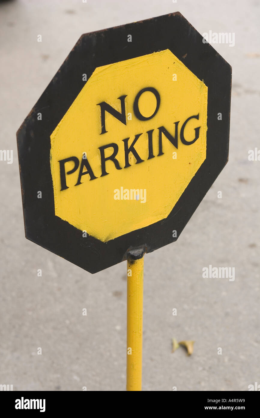 Close up of a No parking sign board Stock Photo - Alamy