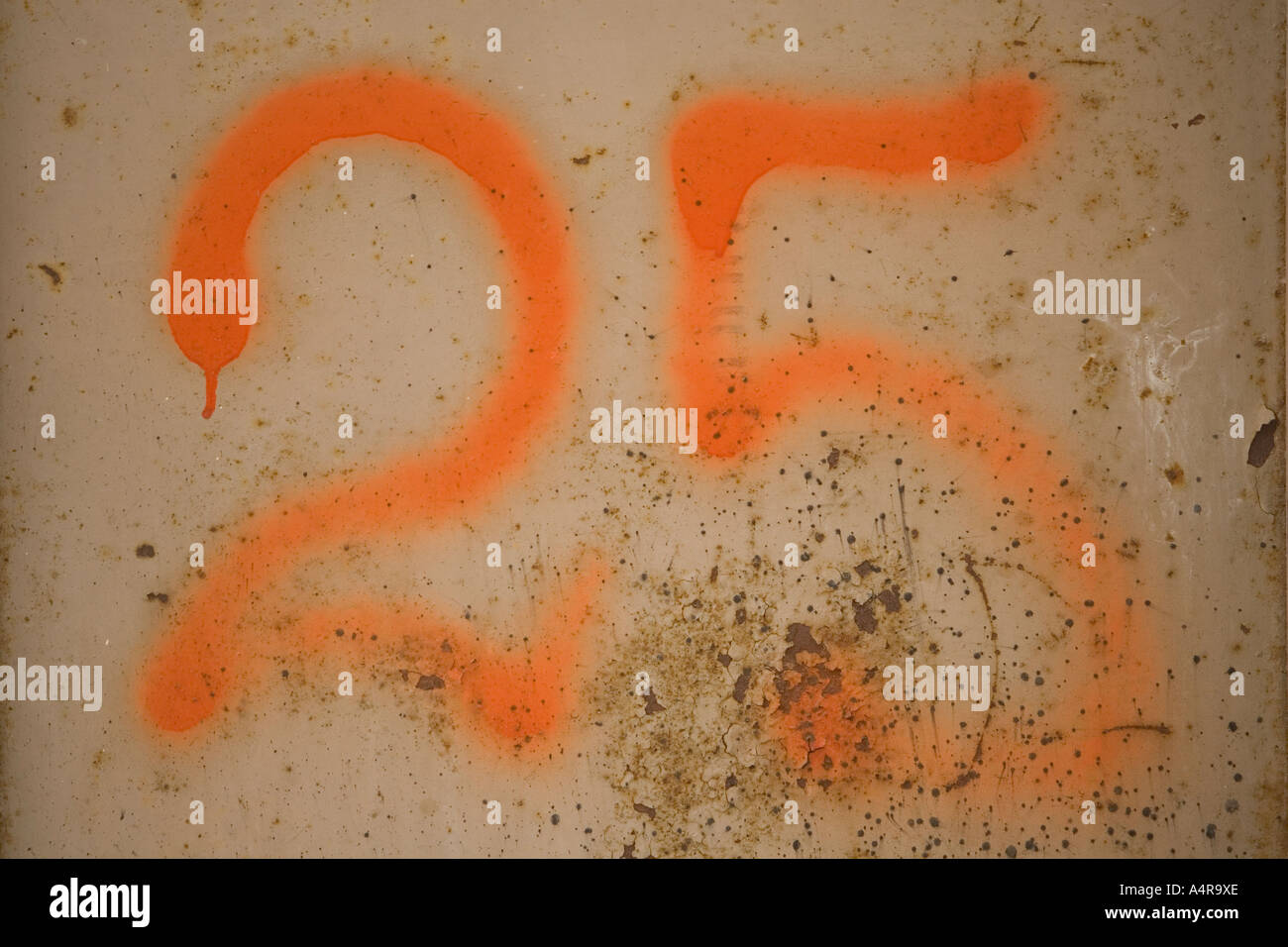 Close up number 25 hi-res stock photography and images - Alamy