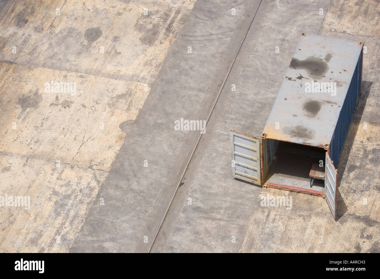 Empty cargo container hi-res stock photography and images - Alamy