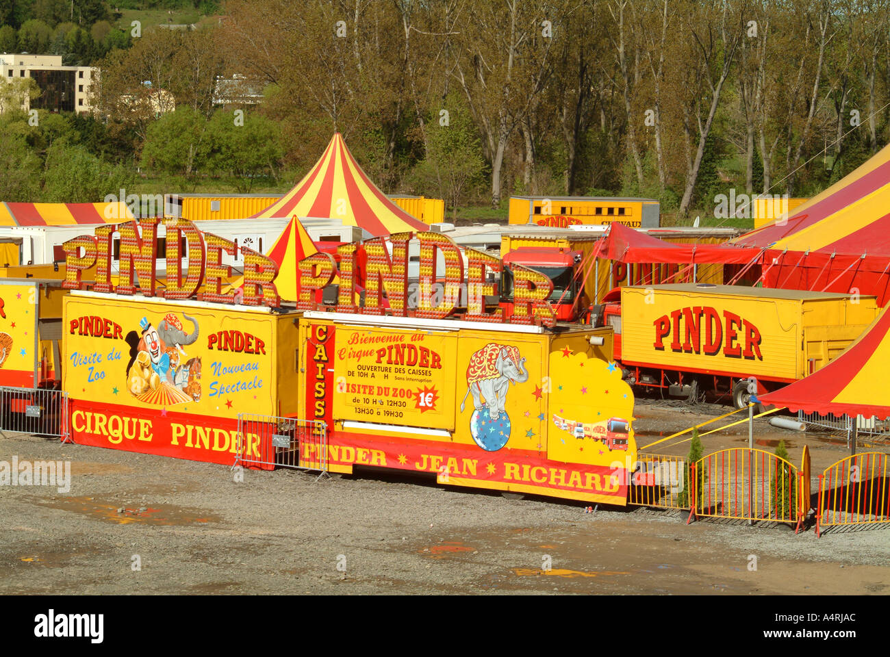 Pinder circus hi-res stock photography and images - Alamy