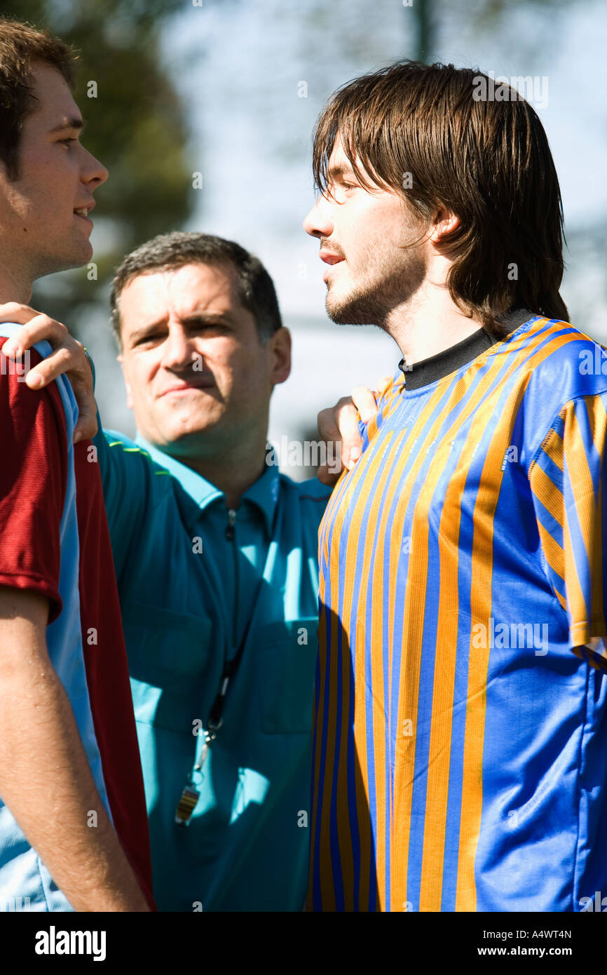 Players arguing with referee hires stock photography and images Alamy