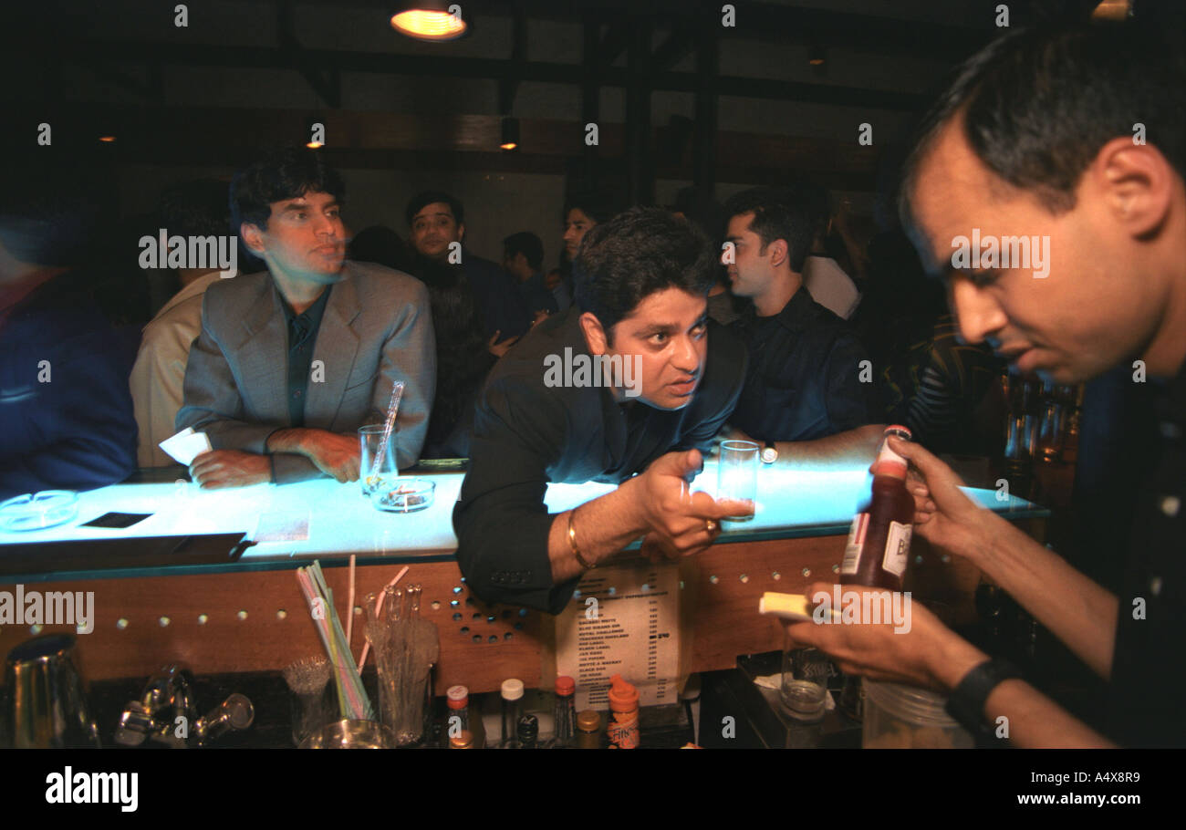 Men asking for drink bar hires stock photography and images Alamy