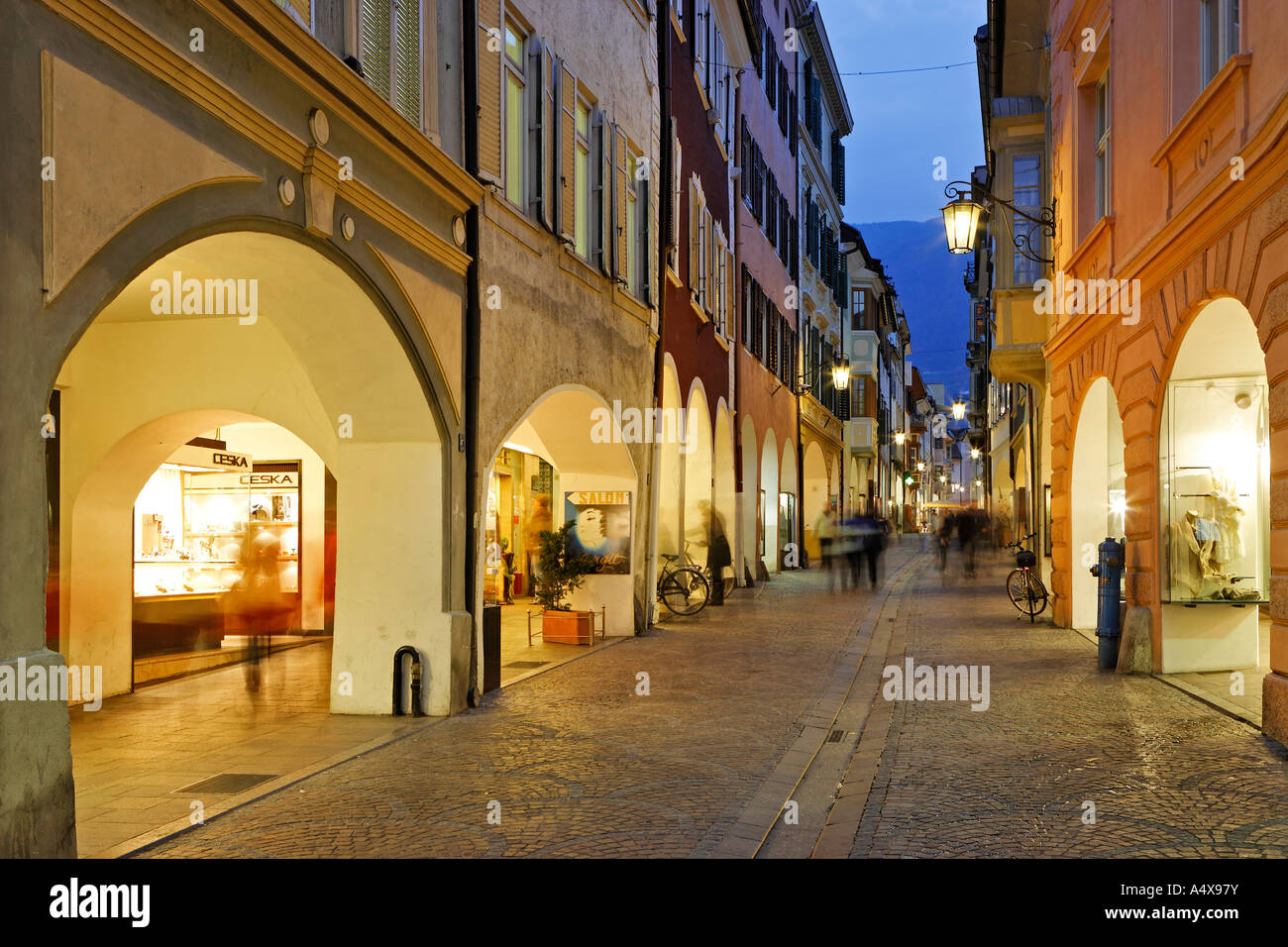 Meran arcades hi-res stock photography and images - Alamy