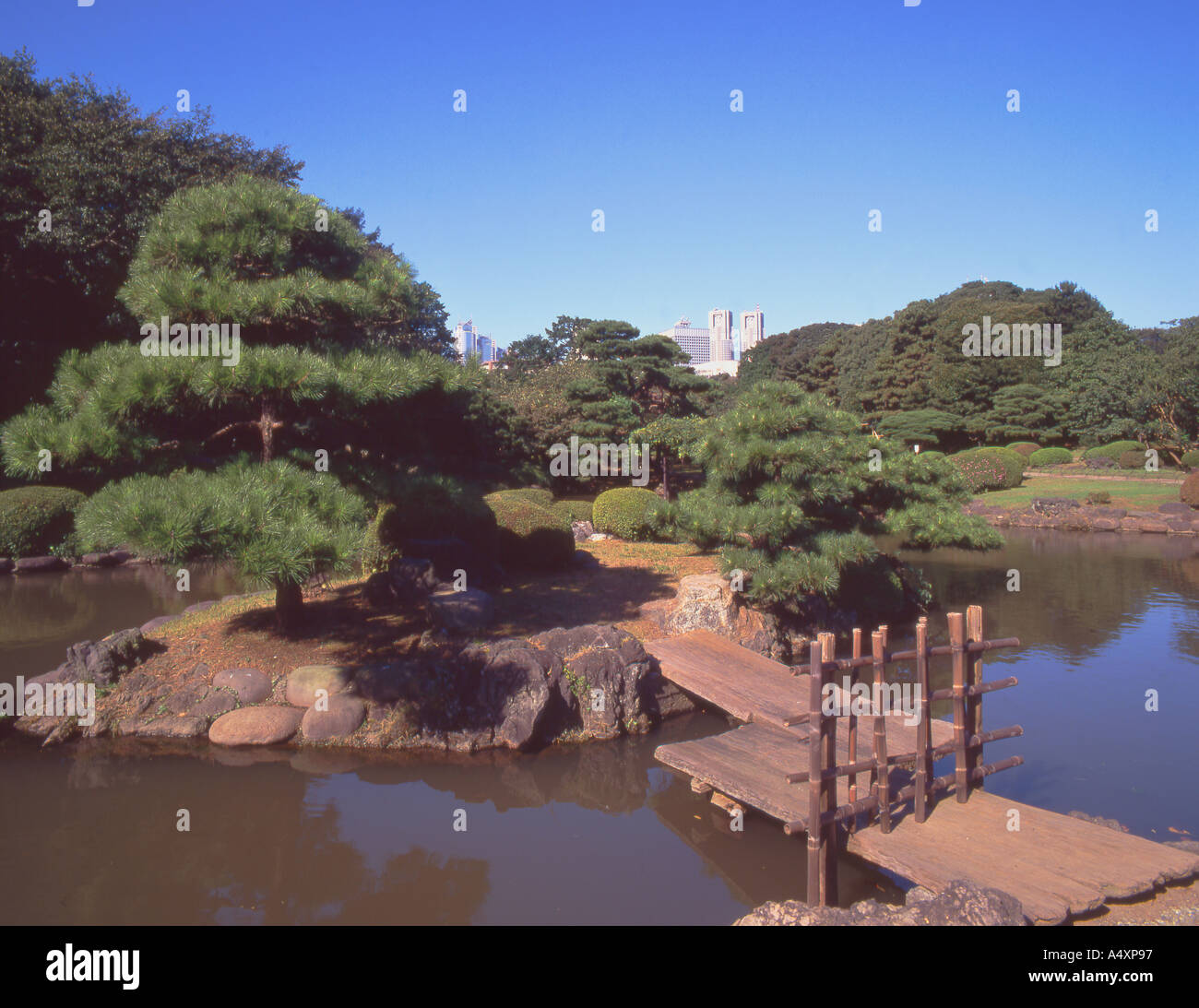 Japan Tokyo Shinjuku Gyoen Garden Stock Photo - Alamy