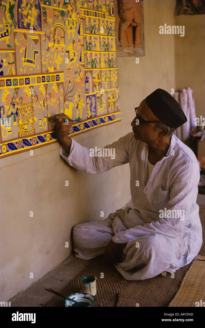 Sitting painting hi-res stock photography and images - Alamy