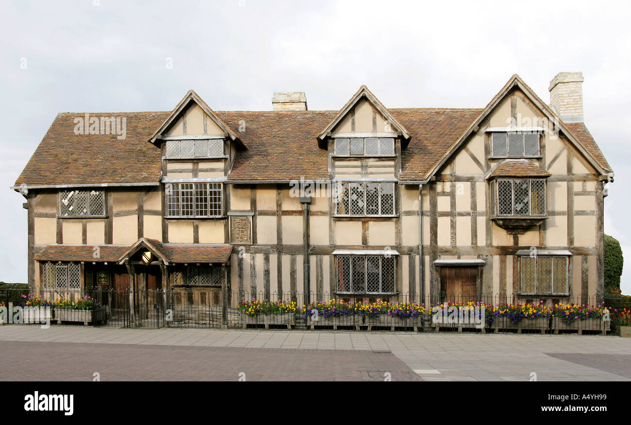 Shakespeare Birth Place Stratford upon Avon daytime old architecture