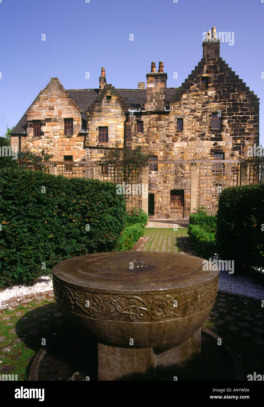 dh PROVANDS LORDSHIP GLASGOW Oldest house in Glasgow and St Nicholas