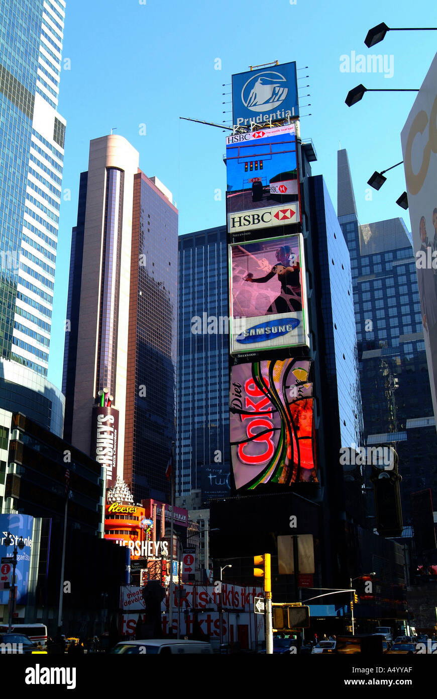 Square new york hi-res stock photography and images - Alamy