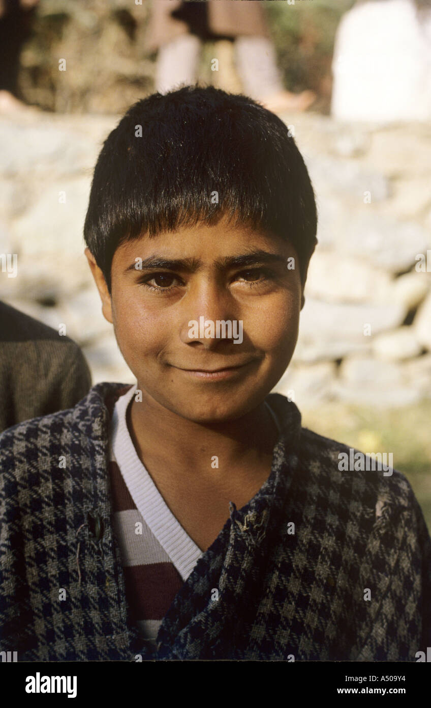 Local Kashmiri boy Stock Photo - Alamy