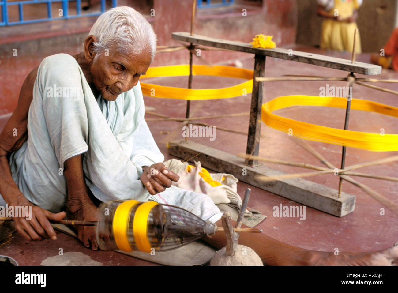 Silk thread hi-res stock photography and images - Alamy