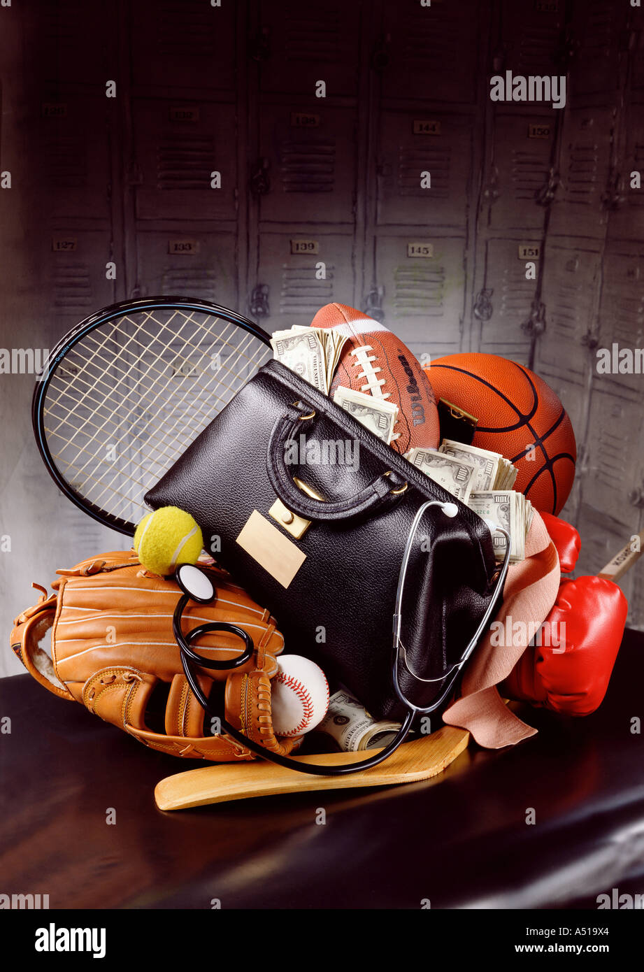 First aid boxing hires stock photography and images Alamy