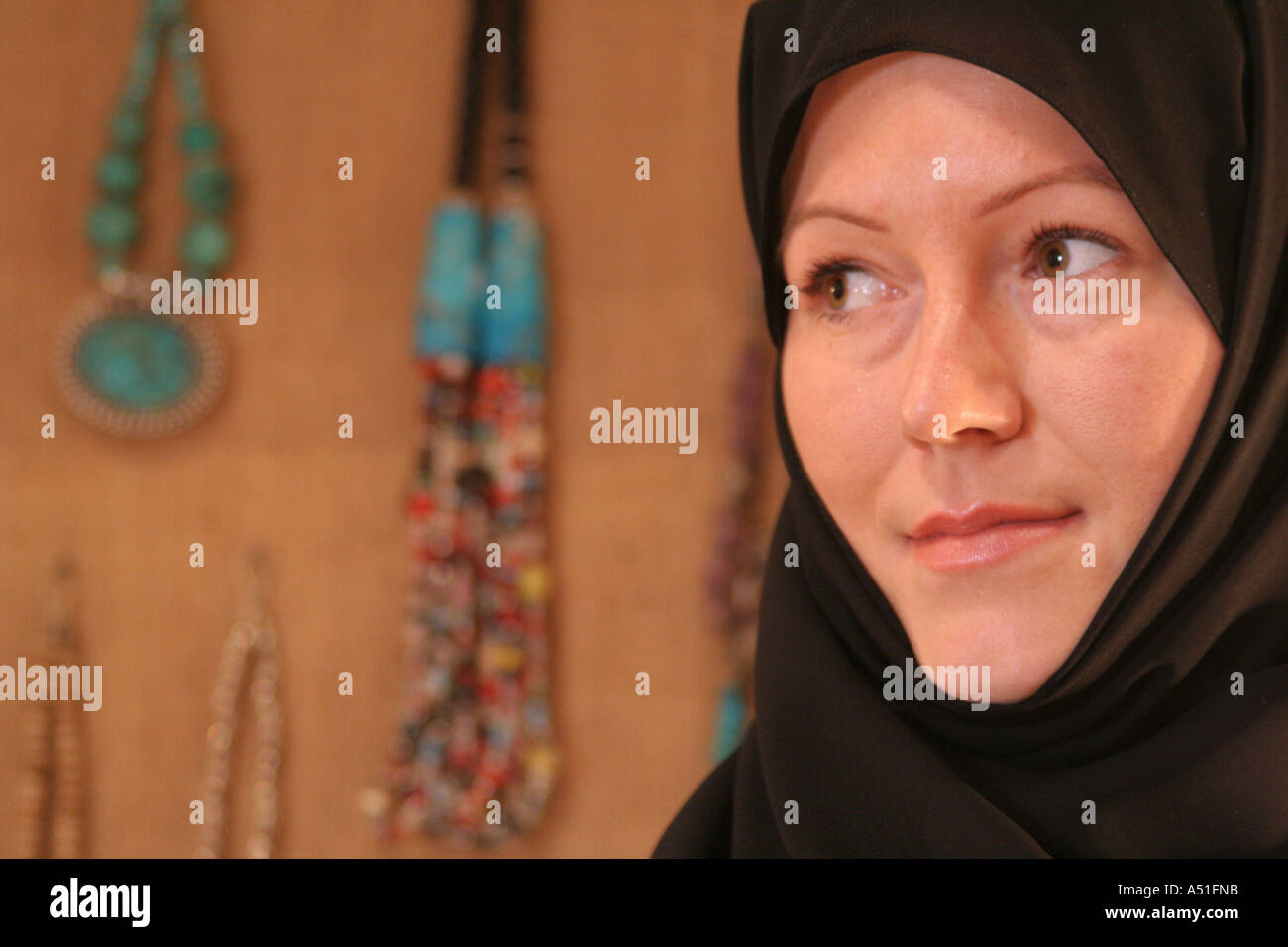 Dubai veiled woman hi-res stock photography and images - Alamy