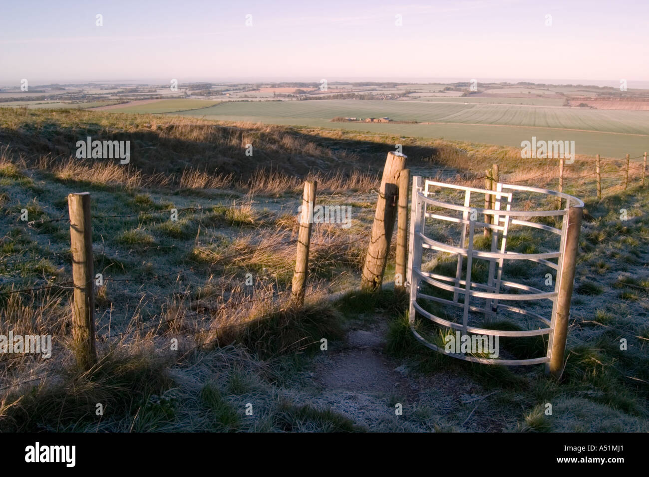 gate entrance to pathway The ridgeway near Barbury Castle and Avebury ...