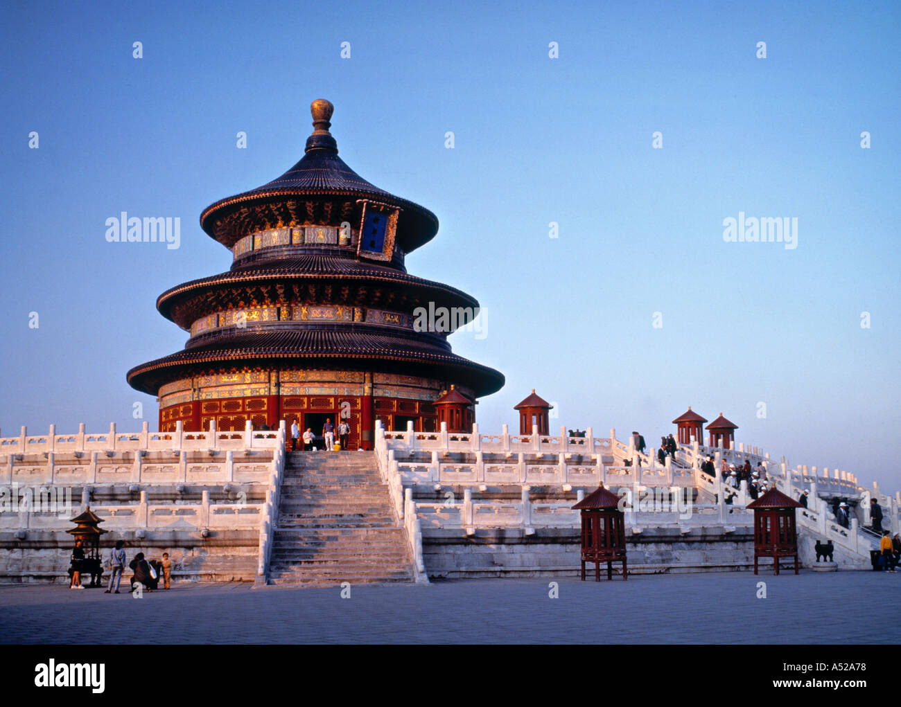 Halltemple hi-res stock photography and images - Alamy