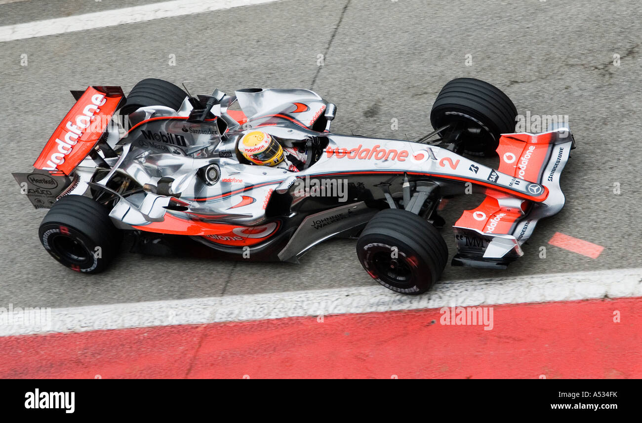 Lewis Hamilton (GB) in the McLaren Mercedes MP4-22 racecar during Formula 1  testing sessions in February 2007 Stock Photo - Alamy