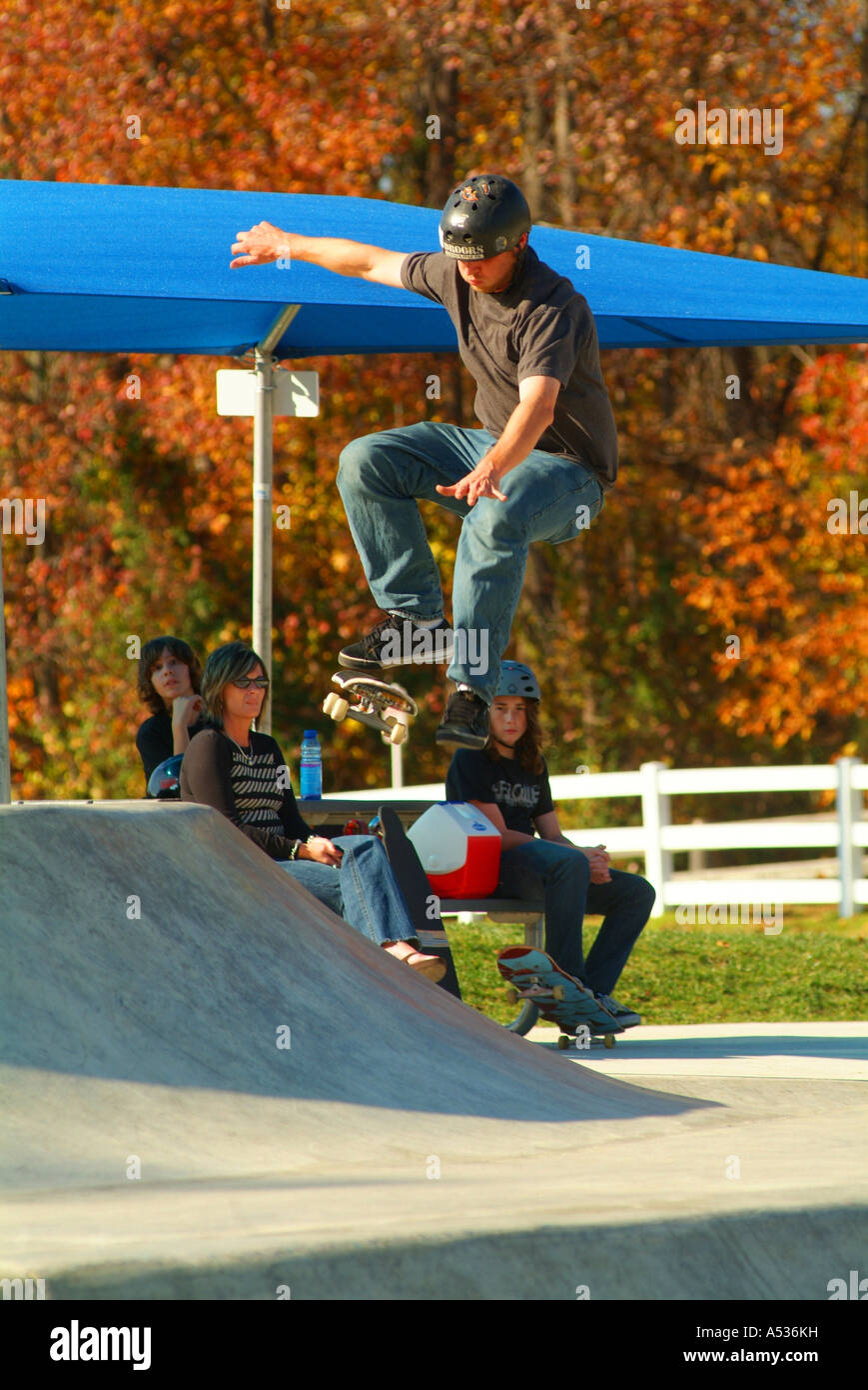 Skateboarding in a skate park in Bowie MD Stock Photo